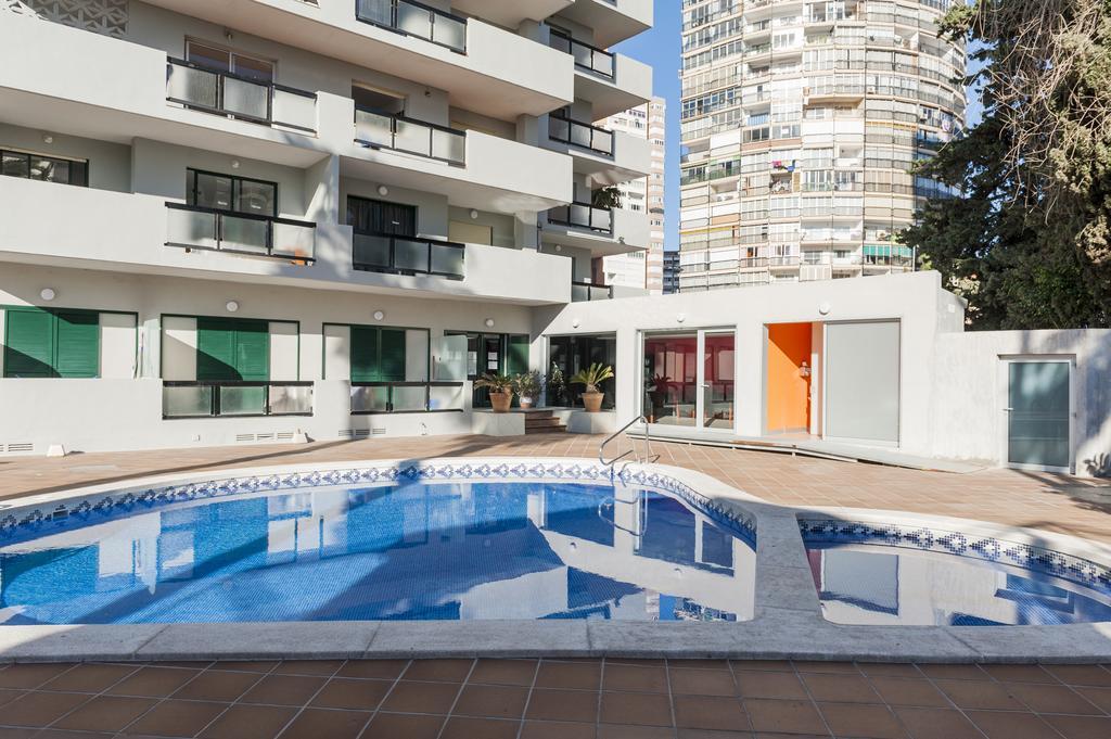 Apartamentos Michel Angelo Бенидорм Екстериор снимка