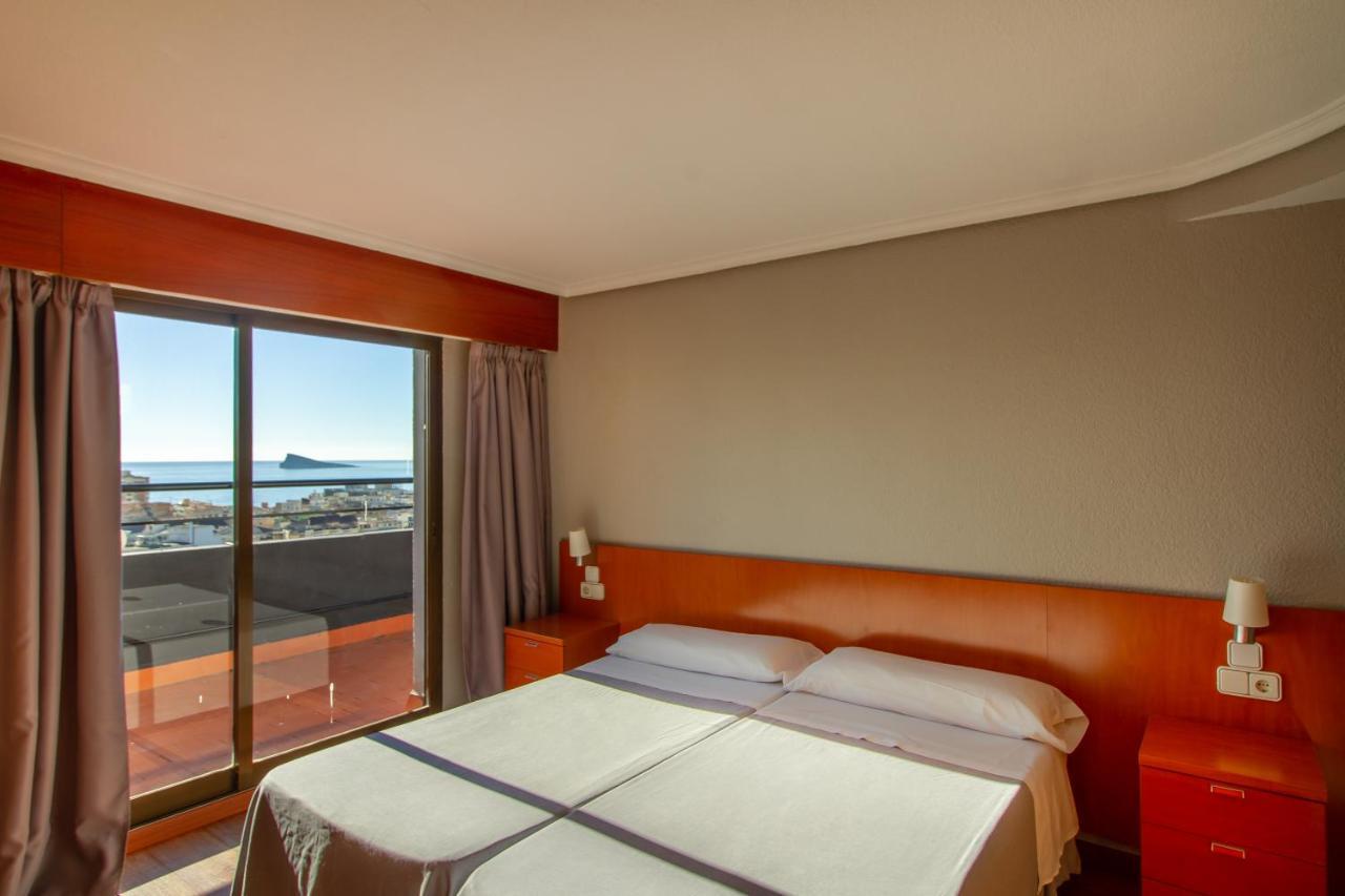Apartamentos Michel Angelo Бенидорм Екстериор снимка