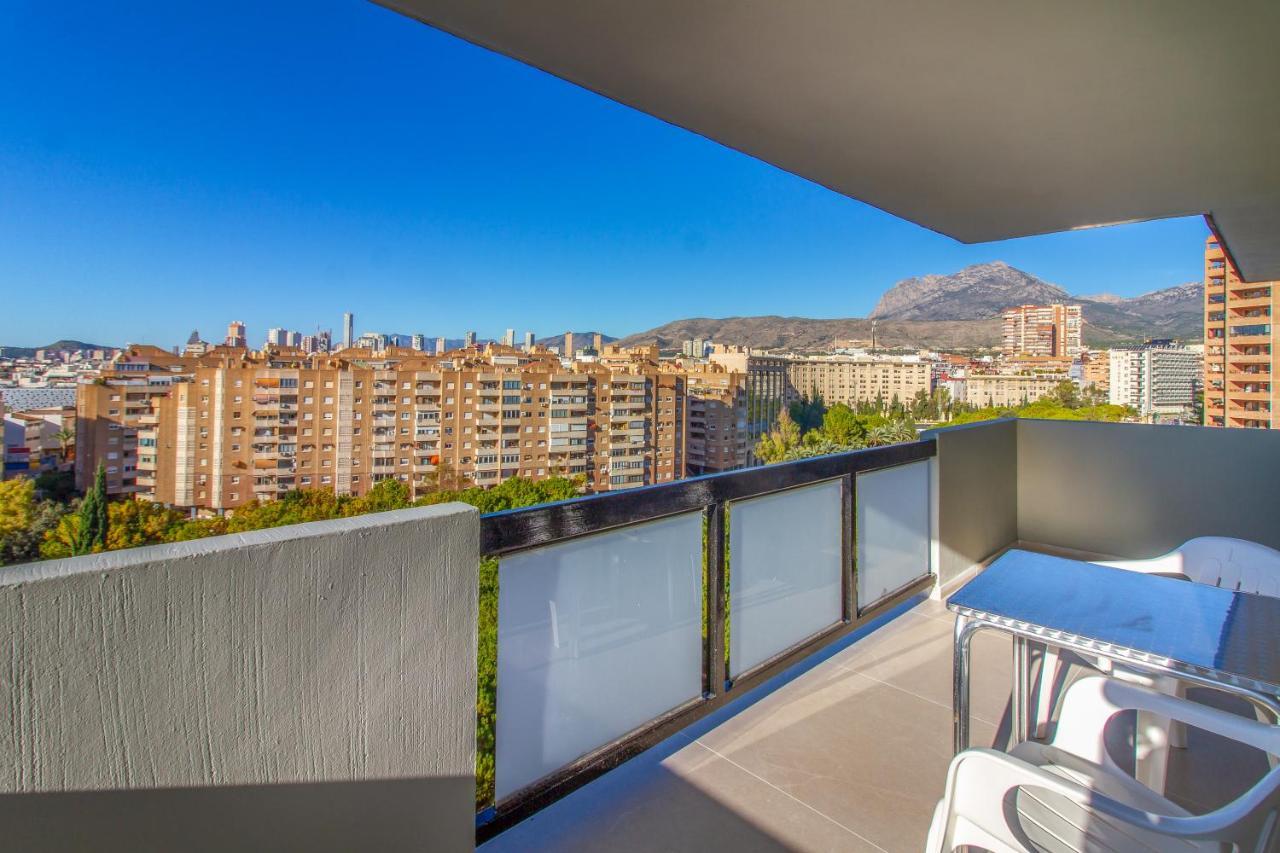 Apartamentos Michel Angelo Бенидорм Екстериор снимка