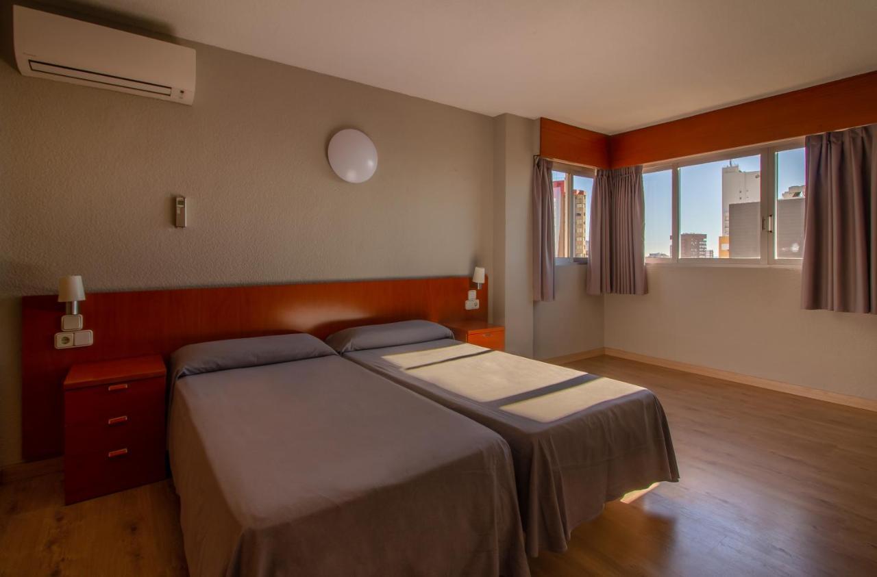 Apartamentos Michel Angelo Бенидорм Екстериор снимка