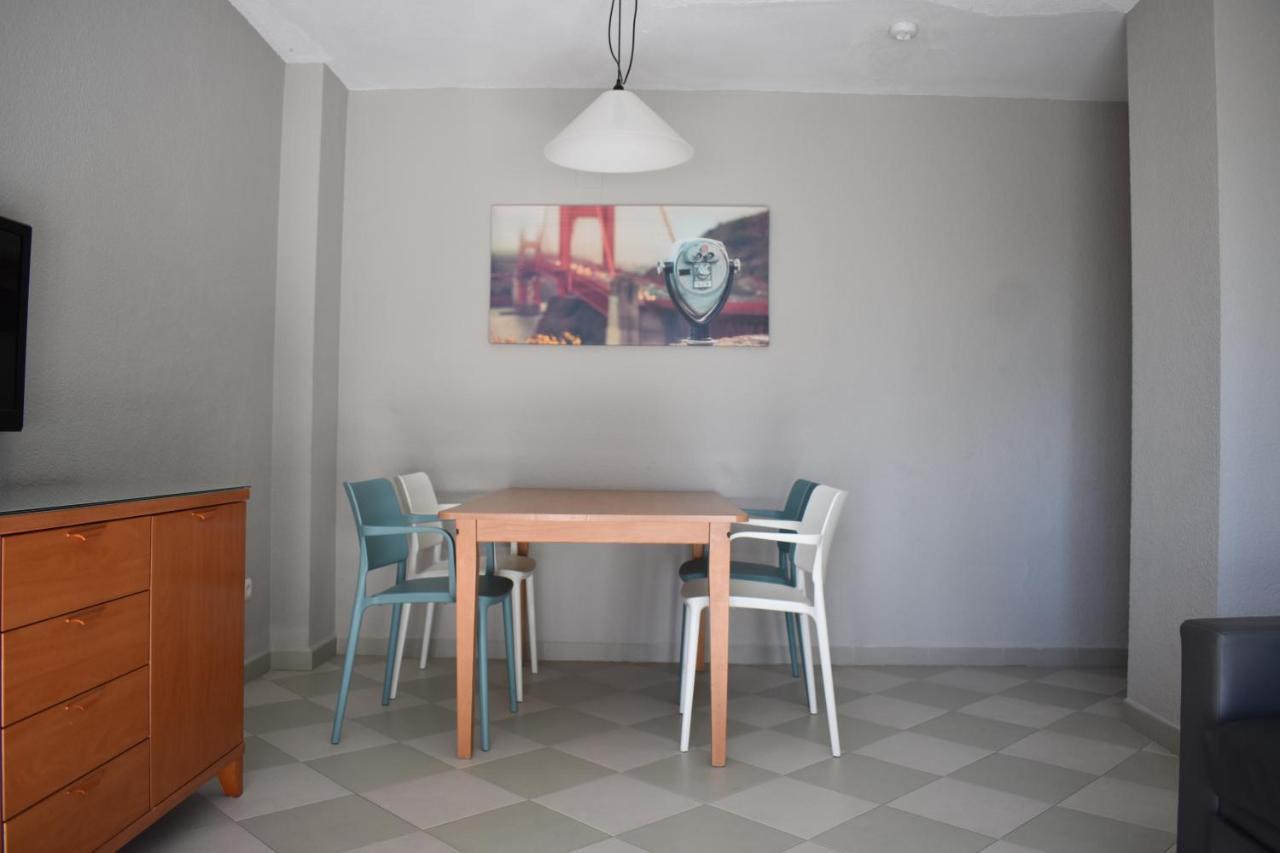 Apartamentos Michel Angelo Бенидорм Екстериор снимка