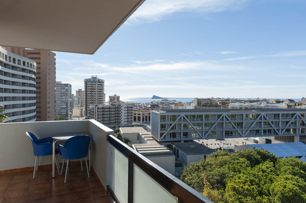 Apartamentos Michel Angelo Бенидорм Екстериор снимка