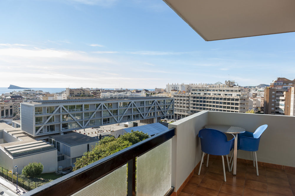 Apartamentos Michel Angelo Бенидорм Екстериор снимка
